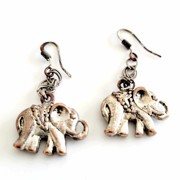 Vintage Boho Silver-Plated Drop Dangle Elephant Charm Earrings - Picture 1 of 5